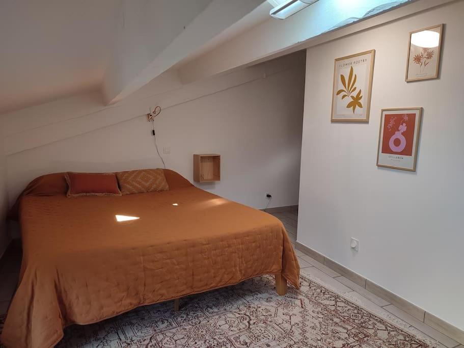 Maison De Village Châteauneuf-du-Pape Esterno foto